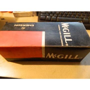 MCGILL CF-1-5/8-S CAMFOLLOWER LOT OF 10 BRAND NEW IN BOX