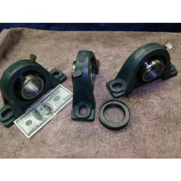 Dodge McGill pillow block bearing 2&#034; inch 124137 NEW get 1 up to 3 #1 image